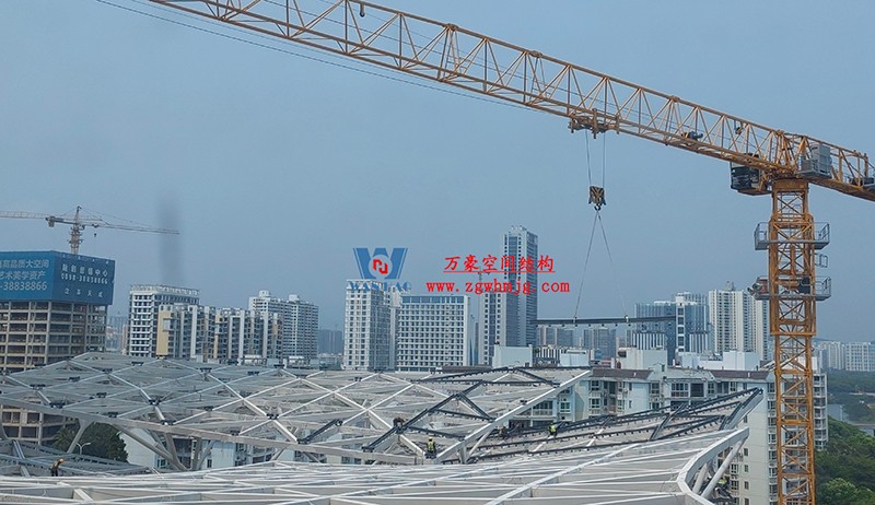 勞動最光榮，致敬一線工作者！