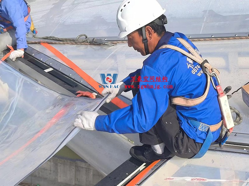 勞動最光榮，致敬一線工作者！