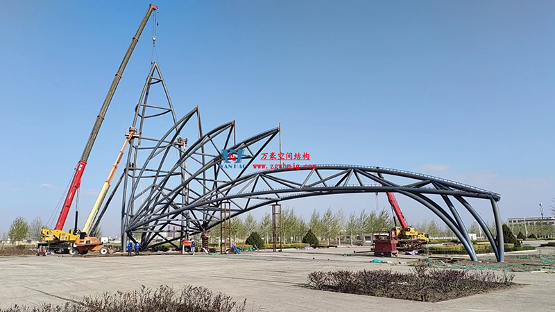 勞動最光榮，致敬一線工作者！