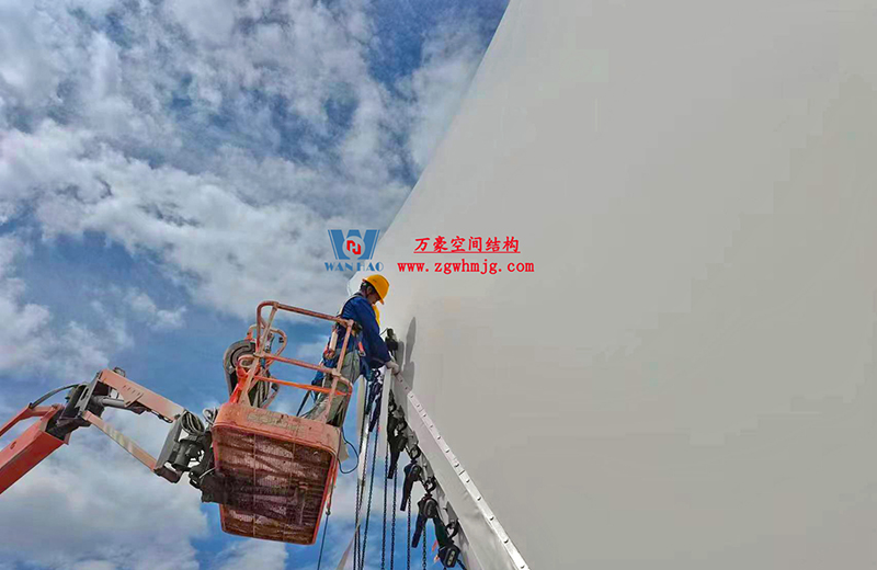 陜西定邊馬蓮灘沙漠公園鋼膜結(jié)構(gòu)工程“奮力快跑”，工程“進(jìn)度條”刷新了!