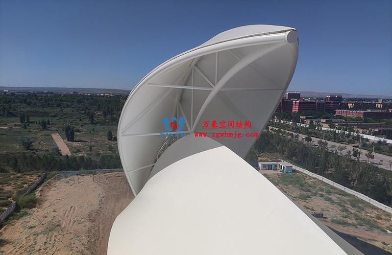 陜西定邊馬蓮灘沙漠公園鋼膜結(jié)構(gòu)工程“奮力快跑”，工程“進(jìn)度條”刷新了!