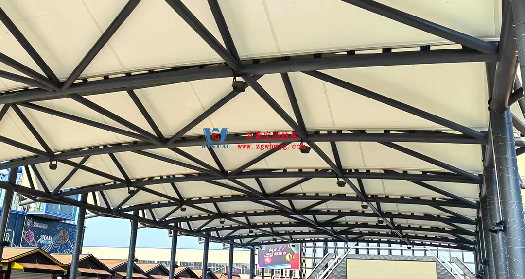 膜結(jié)構(gòu)遮陽雨棚受歡迎的主要原因是什么？