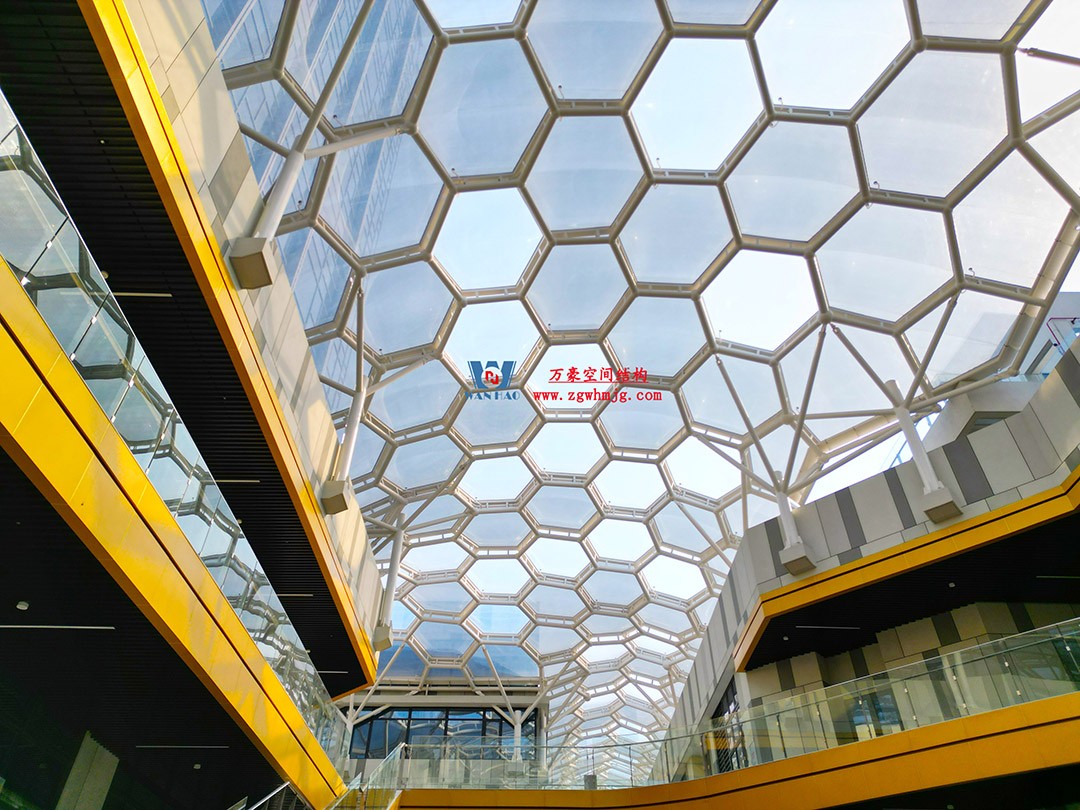 已完工，這個(gè)ETFE氣枕商業(yè)天幕閃亮登場(chǎng)！