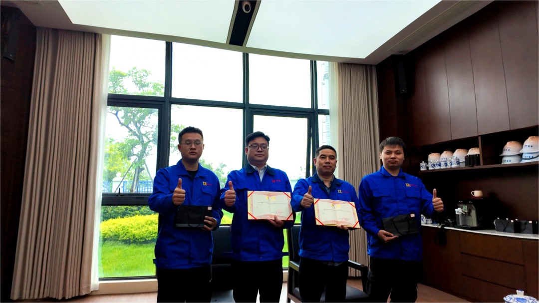 浙江萬豪空間結(jié)構(gòu)集團(tuán)有限公司隆重舉行“匠心傳承·共筑未來”師徒大會(huì)！