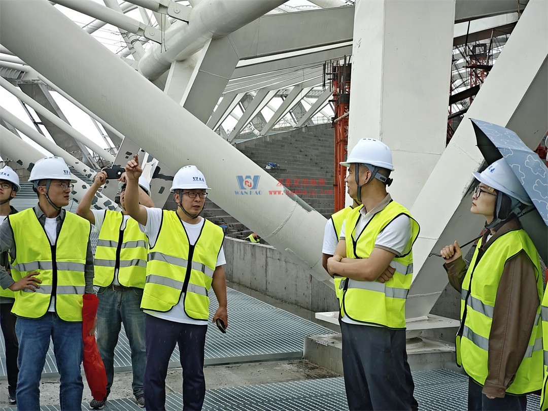 標(biāo)桿引領(lǐng)，智啟未來——萬豪集團(tuán)營銷、設(shè)計(jì)與技術(shù)骨干共赴無錫奧體中心，現(xiàn)場觀摩學(xué)習(xí)解鎖“創(chuàng)新密碼”