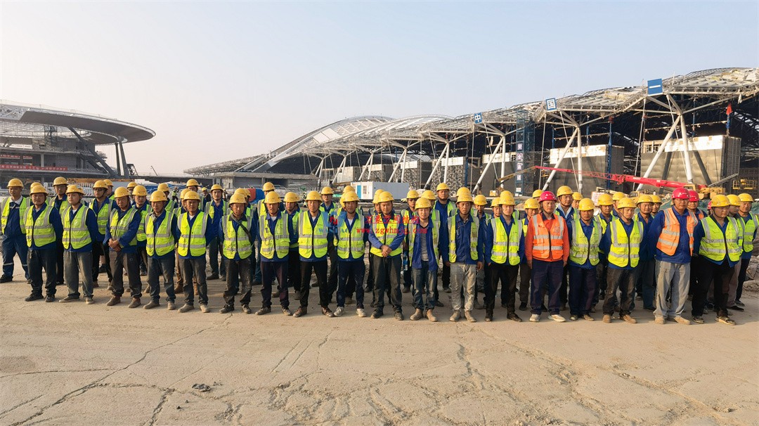 千帆競(jìng)發(fā)勢(shì)如虹｜中原國(guó)際會(huì)展中心膜結(jié)構(gòu)天幕攻堅(jiān)實(shí)錄，擎起中原會(huì)展新地標(biāo)！