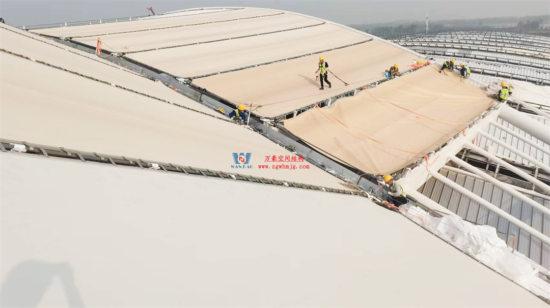 千帆競(jìng)發(fā)勢(shì)如虹｜中原國(guó)際會(huì)展中心膜結(jié)構(gòu)天幕攻堅(jiān)實(shí)錄，擎起中原會(huì)展新地標(biāo)！