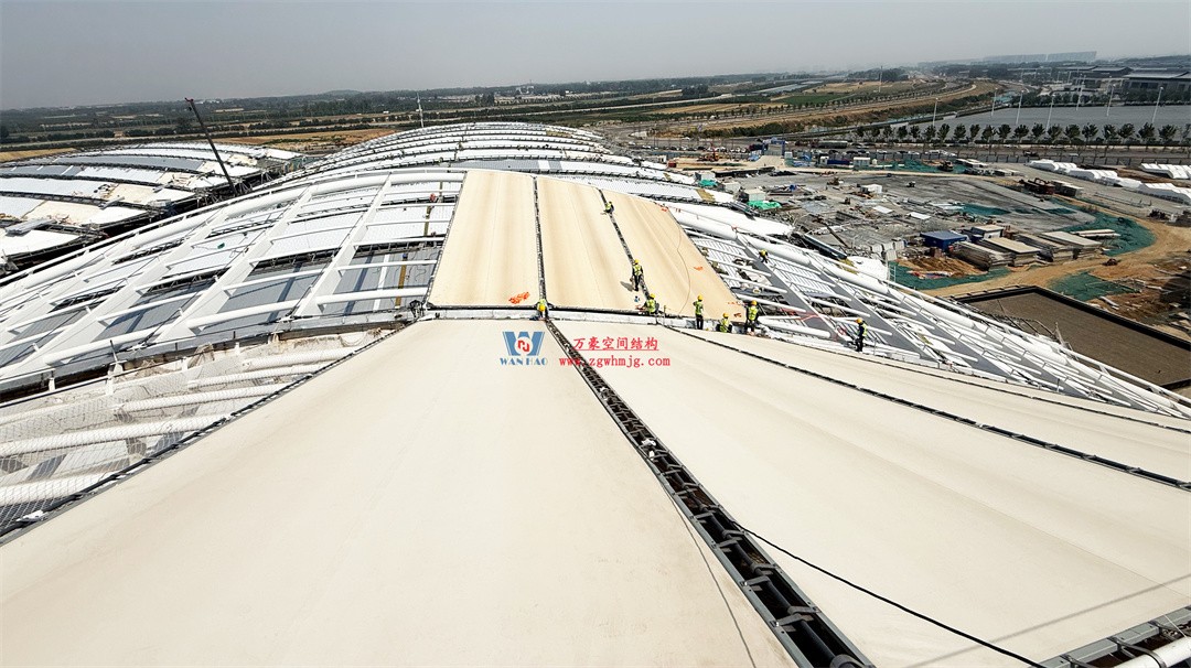 千帆競(jìng)發(fā)勢(shì)如虹｜中原國(guó)際會(huì)展中心膜結(jié)構(gòu)天幕攻堅(jiān)實(shí)錄，擎起中原會(huì)展新地標(biāo)！
